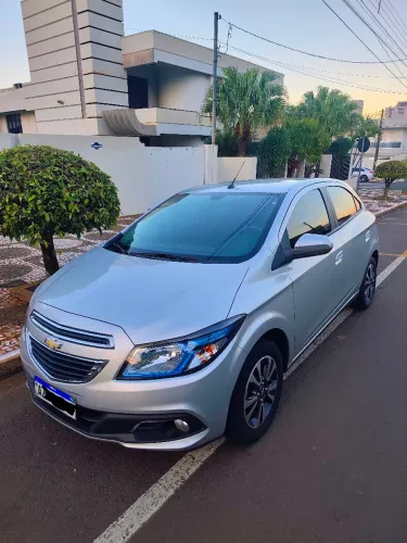 Chevrolet Onix Hatch LTZ 1.4 8V Flex Power Mec. 4P 2015
