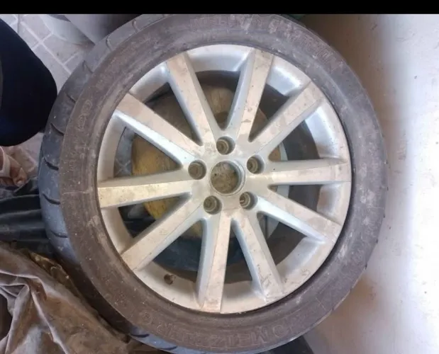 Vendo roda do Passat fsi 2008