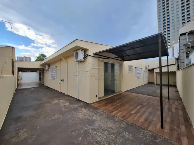 Casa comercial de 216m² com 05 salas para locação - Jardim São Luiz