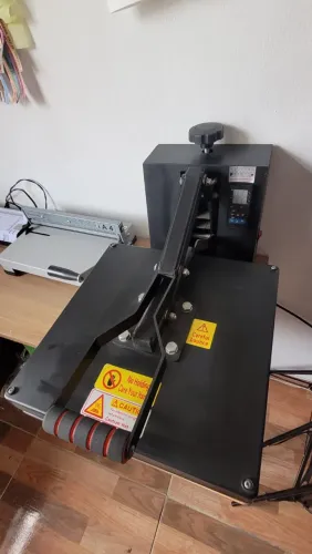 Prensa Plana para Sublimação, DTF e Transfer 38x38 preta 110v
