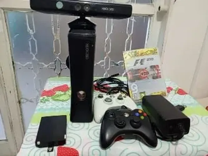 Xbox travado completo só 400