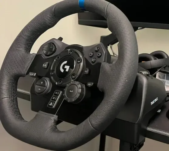 Volante para PS4/PS5 G923 - Logitech