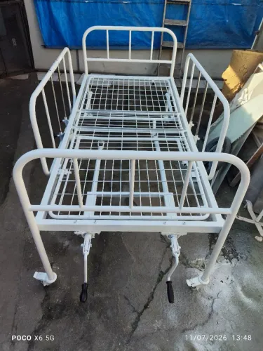 CAMA HOSPITALAR ARTICULÁVEL
