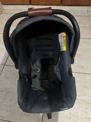 Vendo Cadeirinha infantil