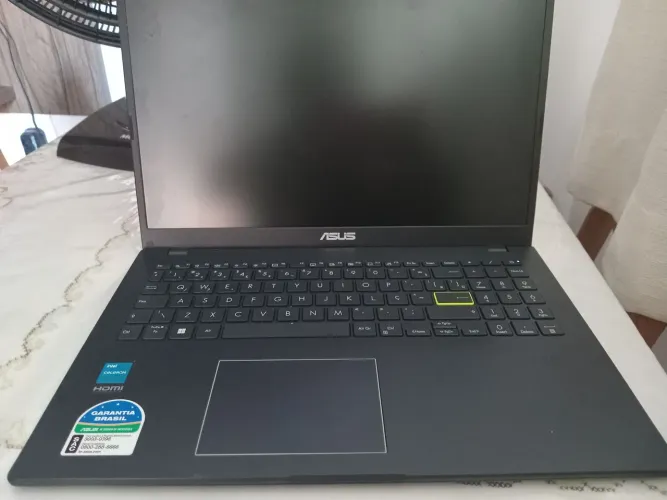 Vende se notebok novo