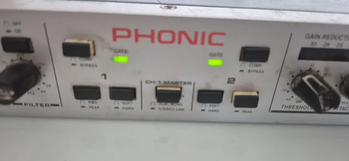  Processador Phonic PCL 3200