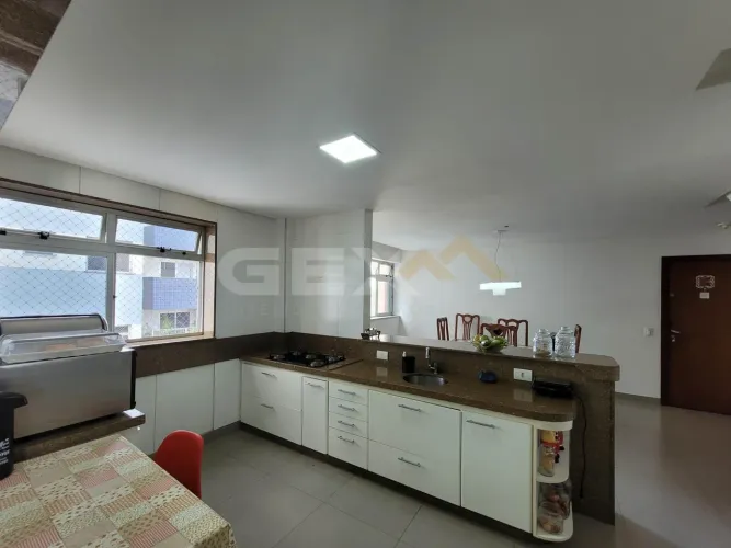 Apartamento cobertura no Bairro Centro