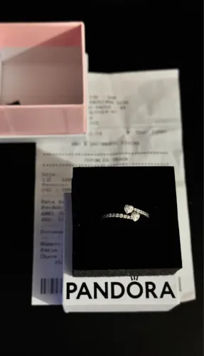 Anel Pandora em prata 925