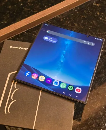 Celular Samsung  Z fold 7 1TB 16gb ram
