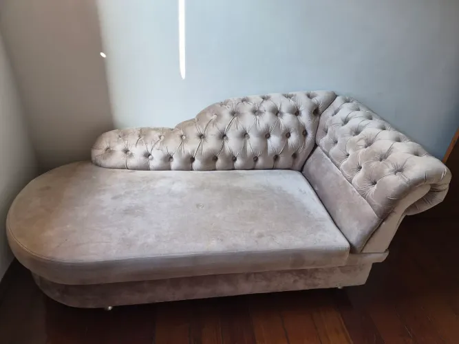 Divã recamier clássico