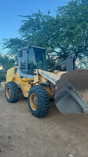 Pa Carregadeira New Holland w130 2013