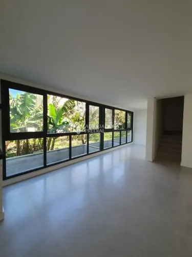 Casa geminada com 3 quartos à venda no Córrego Grande - Florianópolis - SC