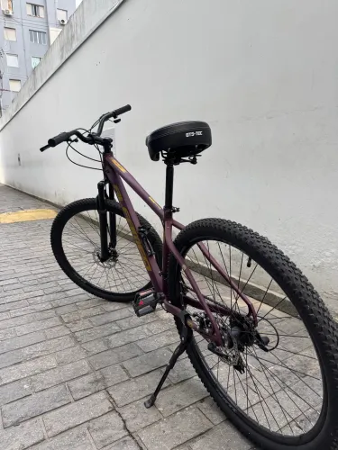 Bicicleta aro 29 menos de um ano de uso