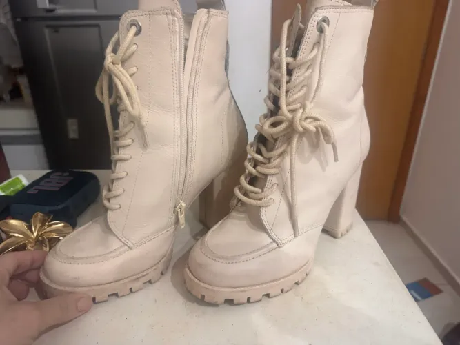 Sapatos 35/ luz da lua/ Arezzo/uza/ schutz/ lança