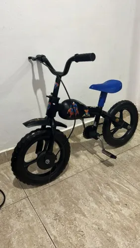 Bicicleta Infantil Aro 12 Sem rodinhas R$100,00