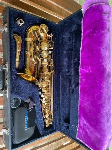 Saxofone alto Júpiter 567