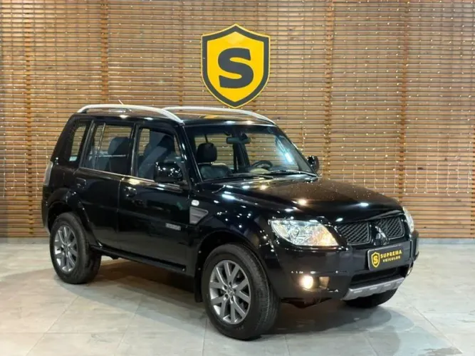 Mitsubishi Pajero TR4 2.0 Flex 16V 4X2 Aut. 2013