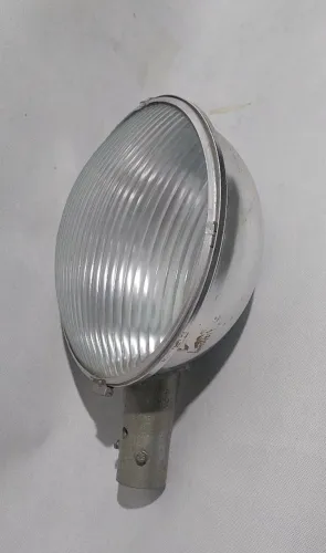 Antiga Luminária Poste Público