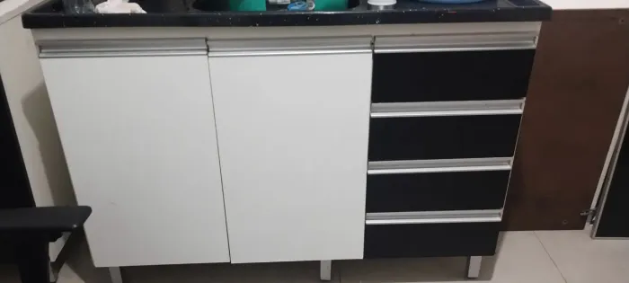 Pia 1.20 completa laminada 100% MDS com pequenos defeitos dentro