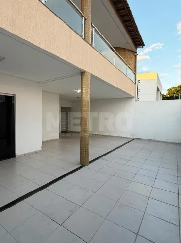 Casa à venda no bairro Areia Branca, 4 quartos, varanda, Petrolina-PE