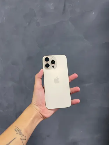 Aparelho iPhone usado 16 pro Max