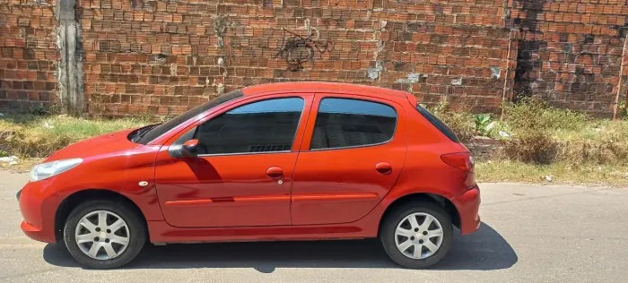 Peugeot 207 XR 1.4 Flex 8V 5P 2011