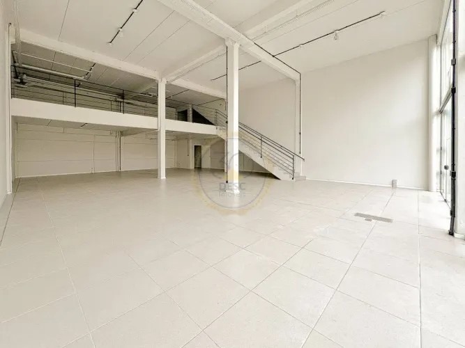 Sala comercial para locação no Centro de Camboriú