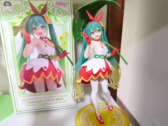 [Anime Figure] - Piapro Characters - Hatsune Miku Wonderland Series - Thumbelina (Taito)