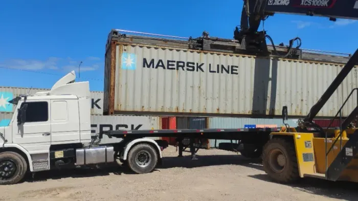 Vendo Container Contêiner 06 e 12 metros