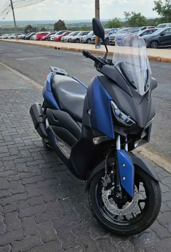 Yamaha Xmax 250! Pouca km!!Econômica e potente!