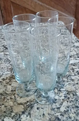 Jogo De Copos Antigos Com Pé - Vidro Lapidado Vintage (5 Peças)