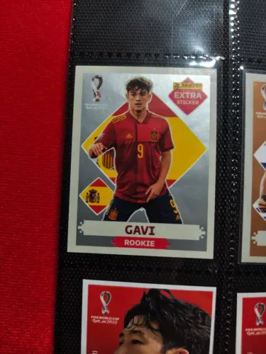 Figurinha legend copa 2022 Gavi prata