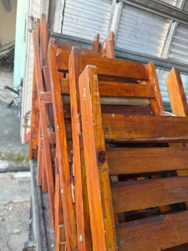 Mesas e Cadeiras