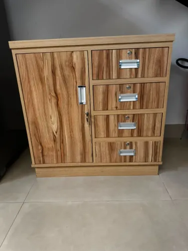 ARMARIO DE ARQUIVOS ESCRITORIO COM CHAVES