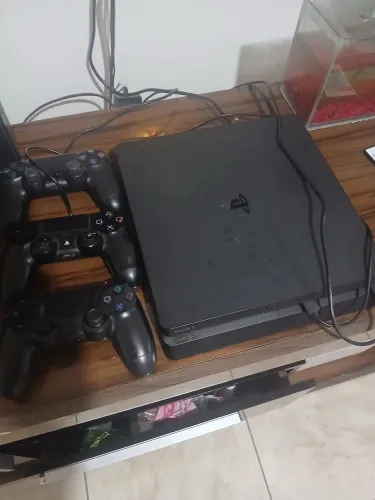 Ps4 slim