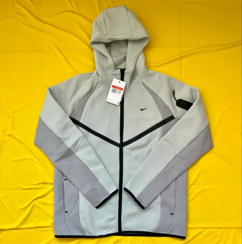 Jaqueta Tech Fleece Nike Cinza 2026