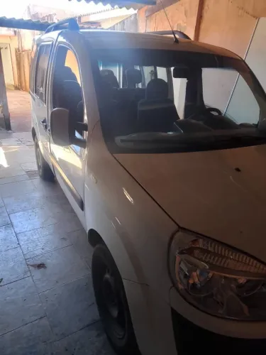 Fiat Doblo Essence 1.8 Flex 16V 5P 2017