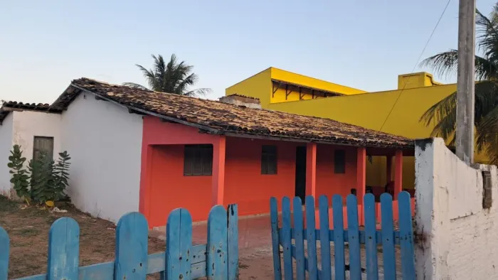Alugo casa em praia de Barreta à 2 quadras da praia só para temporada