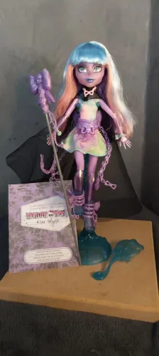MONSTER HIGH - RIVER HAUNTED