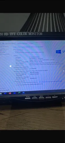 CPU  HP core i5 8 gigas de ram 