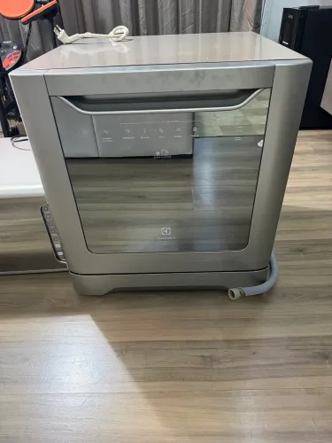 Lava-Louças Electrolux Inox 8 Serviços | Muito Conservada