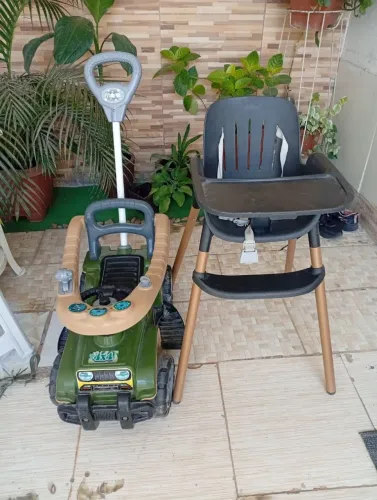 Cadeirinha de Alimentação Burigotto e Carrinho de Passeio