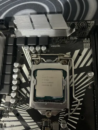 Processador Intel Core i7-9700K