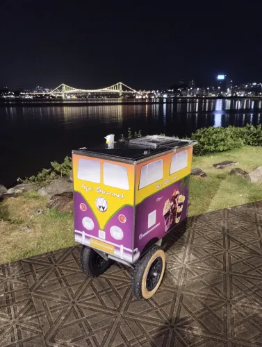 Carrinho ambulante açaí