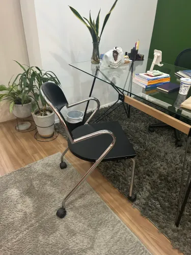 Mesa de escritório e cadeira giratória Tok Stok