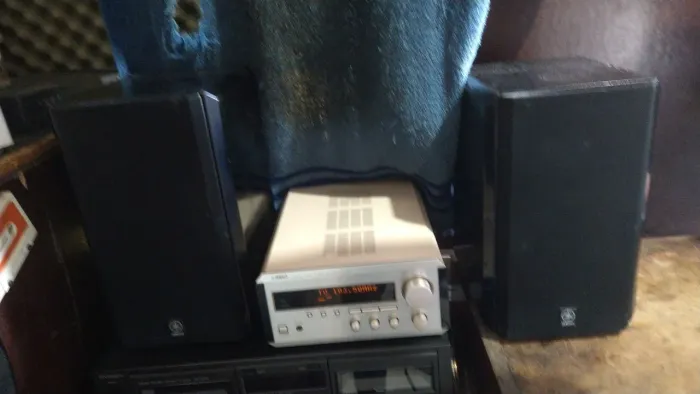 Aparelho de som Yamaha dos 90s