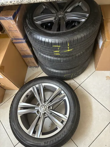 2 PARES PNEU ORIGINAL ARO 17 VOLKSWAGEN