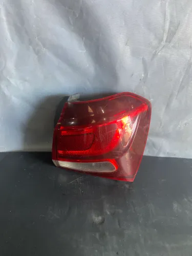Lanterna Chevrolet cobalt lado direito 2019