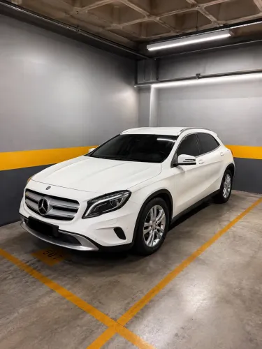 Mercedes-Benz GLA 200 Adv. 1.6/1.6 TB 16V Flex Aut. 2015