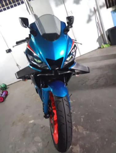 Yamaha r3